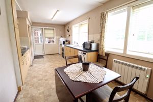 Kitchen/diner- click for photo gallery